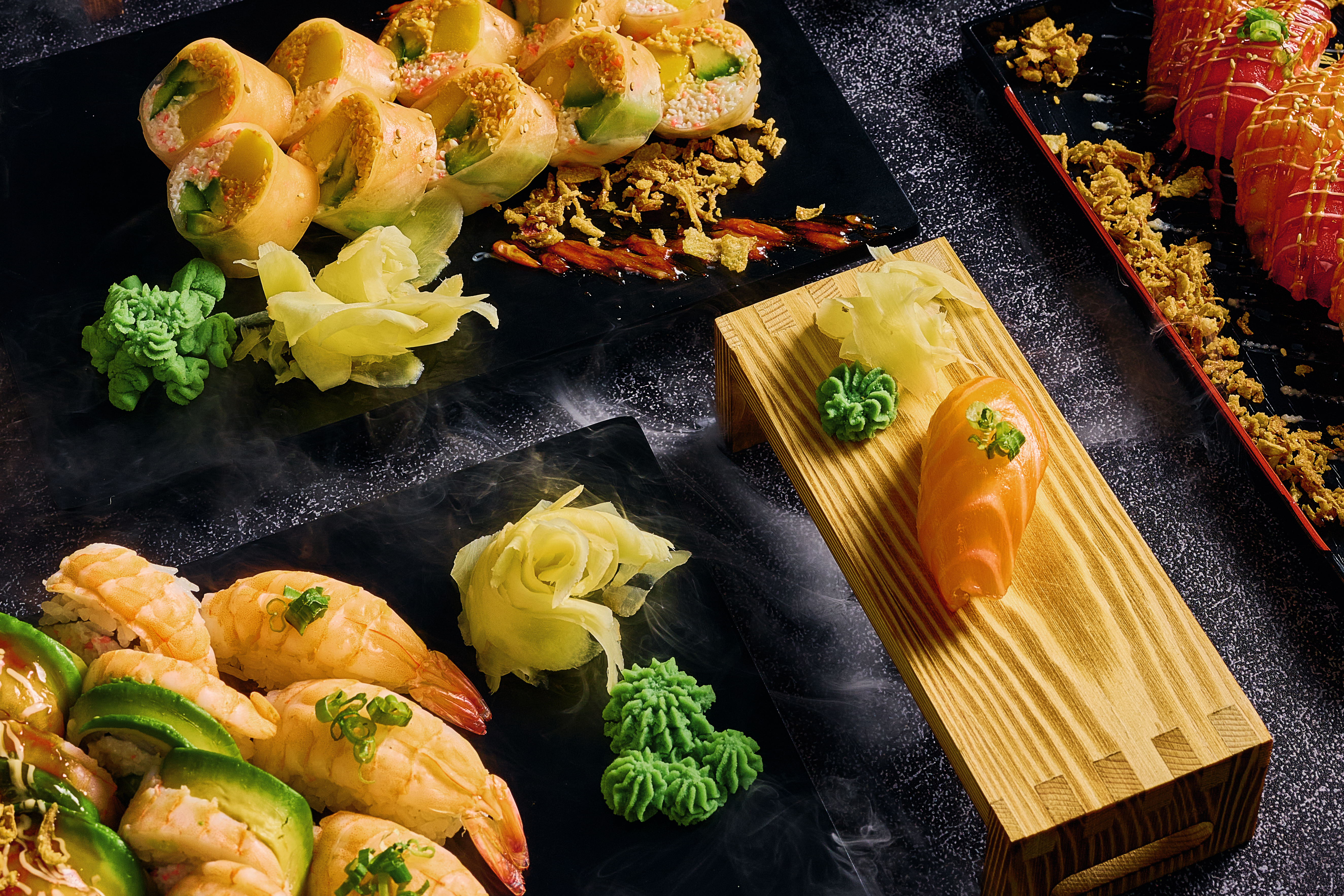 Party sushi platter